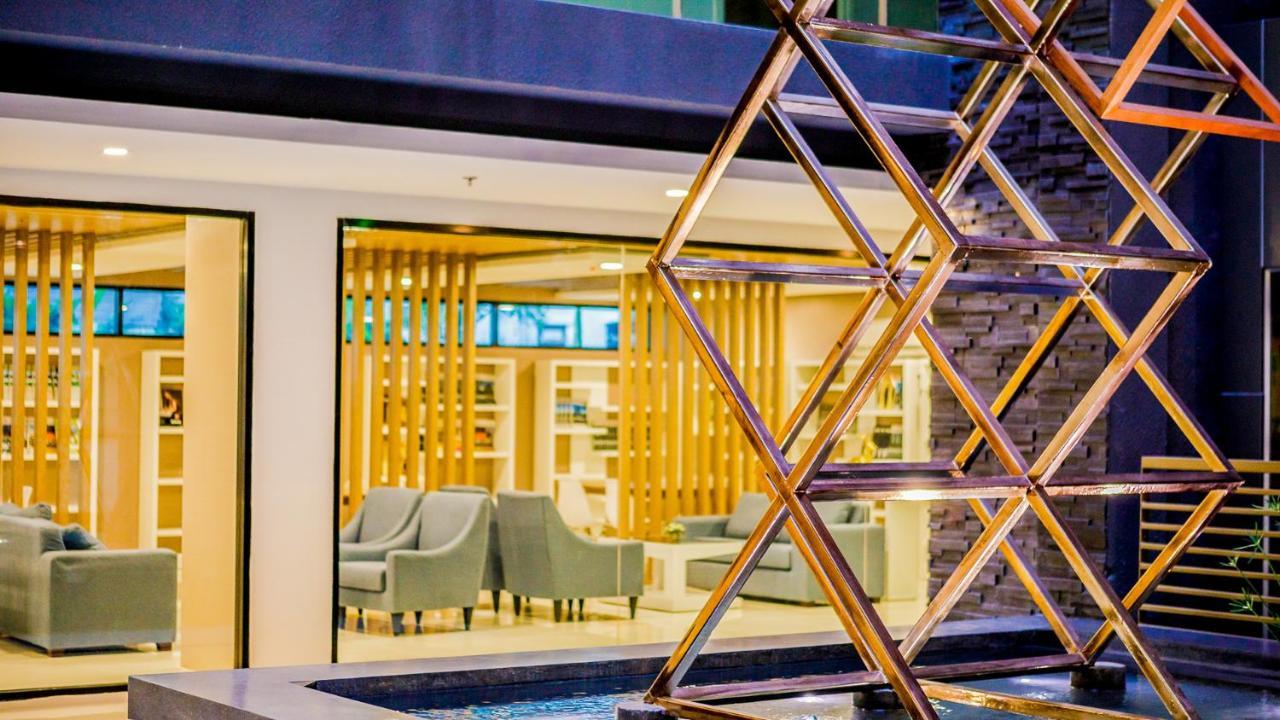 The Star Hill Condo Luxury Suites Чиангмай Экстерьер фото