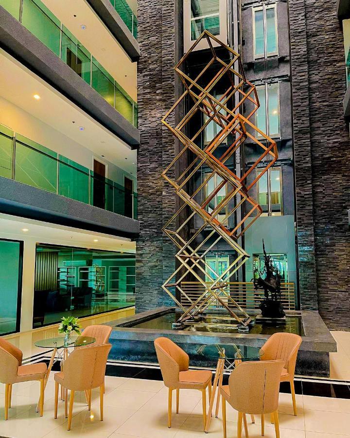 The Star Hill Condo Luxury Suites Чиангмай Экстерьер фото